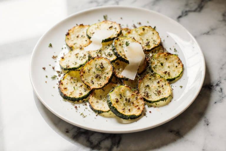 Zucchini-Chips aus der Heißluftfritteuse